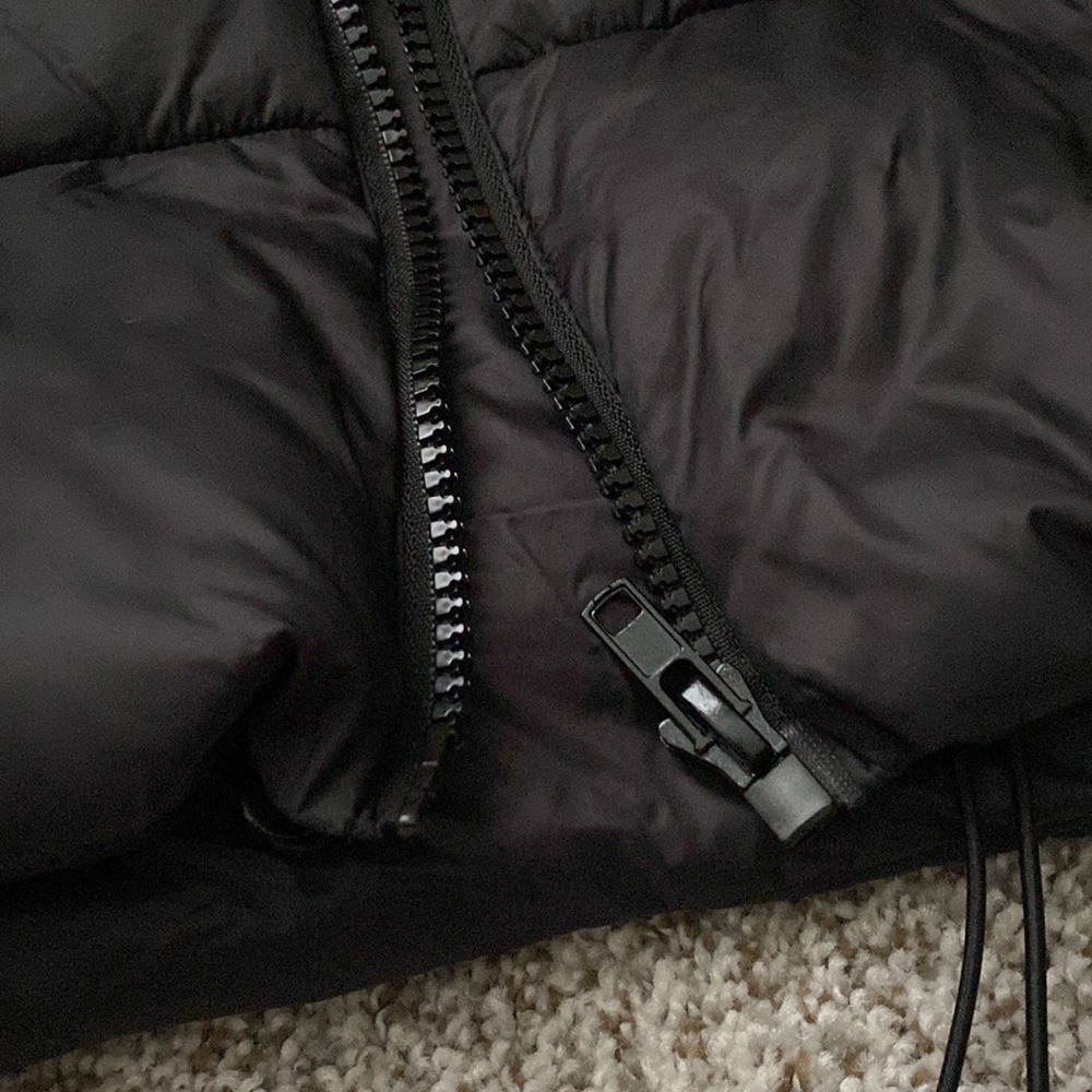 Black Mini Puffer - Picture 2 of 6